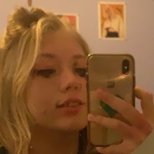 Meet your Posher, Lily